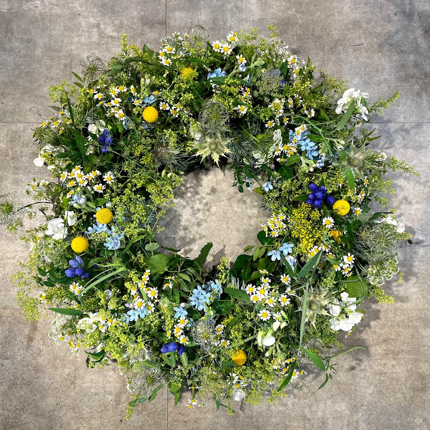 Trauerkranz Trauerkranz aus der Trauerfloristik von Blumen Fabinski